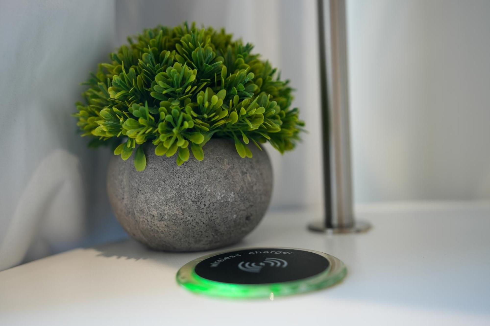 Smart-Home In Original Victorian Building บริสตอล ภายนอก รูปภาพ